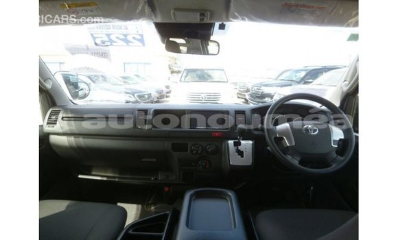 Acheter Import Voiture Toyota Hiace Autre à Import - Dubai, Iles Acheter Import Voiture Toyota Hiace Autre à Import - Dubai, Iles