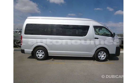 Acheter Import Voiture Toyota Hiace Autre à Import - Dubai, Iles Acheter Import Voiture Toyota Hiace Autre à Import - Dubai, Iles