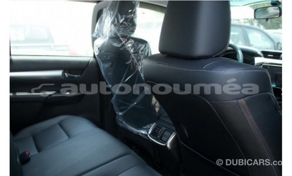 Acheter Import Voiture Toyota Hilux Autre à Import - Dubai, Iles Acheter Import Voiture Toyota Hilux Autre à Import - Dubai, Iles