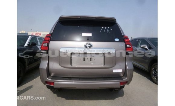 Acheter Import Voiture Toyota Prado Marron à Import - Dubai, Iles Acheter Import Voiture Toyota Prado Marron à Import - Dubai, Iles