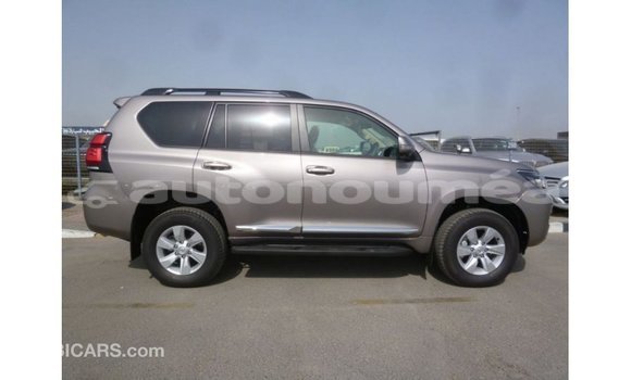 Acheter Import Voiture Toyota Prado Marron à Import - Dubai, Iles Acheter Import Voiture Toyota Prado Marron à Import - Dubai, Iles