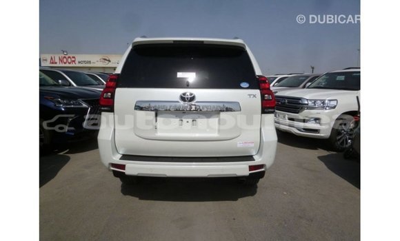 Buy Import Toyota Prado White Car in Import - Dubai in Iles Buy Import Toyota Prado White Car in Import - Dubai in Iles