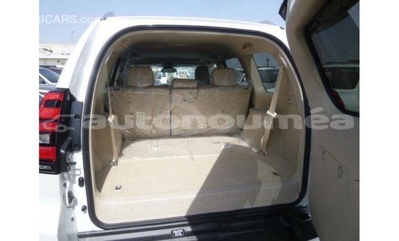 Buy Import Toyota Prado White Car in Import - Dubai in Iles Buy Import Toyota Prado White Car in Import - Dubai in Iles