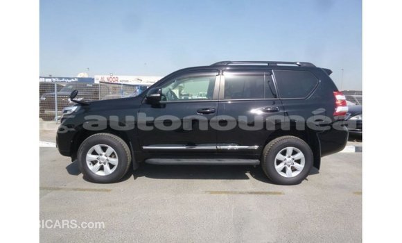 Acheter Import Voiture Toyota Prado Noir à Import - Dubai, Iles Acheter Import Voiture Toyota Prado Noir à Import - Dubai, Iles