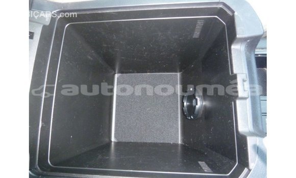 Acheter Import Voiture Toyota Prado Noir à Import - Dubai, Iles Acheter Import Voiture Toyota Prado Noir à Import - Dubai, Iles