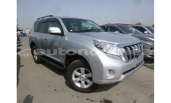 Acheter Import Voiture Toyota Prado Autre à Import - Dubai, Iles Acheter Import Voiture Toyota Prado Autre à Import - Dubai, Iles