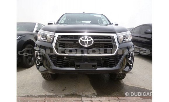 Acheter Import Voiture Toyota Hilux Noir à Import - Dubai, Iles Acheter Import Voiture Toyota Hilux Noir à Import - Dubai, Iles