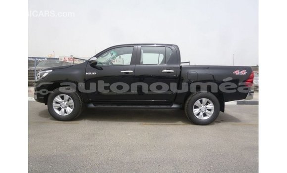 Acheter Import Voiture Toyota Hilux Noir à Import - Dubai, Iles Acheter Import Voiture Toyota Hilux Noir à Import - Dubai, Iles