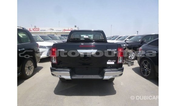 Acheter Import Voiture Toyota Hilux Noir à Import - Dubai, Iles Acheter Import Voiture Toyota Hilux Noir à Import - Dubai, Iles