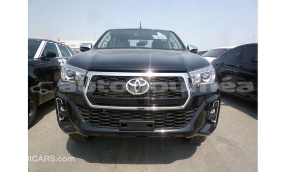 Acheter Import Voiture Toyota Hilux Noir à Import - Dubai, Iles Acheter Import Voiture Toyota Hilux Noir à Import - Dubai, Iles