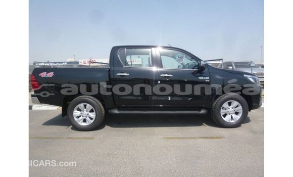 Acheter Import Voiture Toyota Hilux Noir à Import - Dubai, Iles Acheter Import Voiture Toyota Hilux Noir à Import - Dubai, Iles