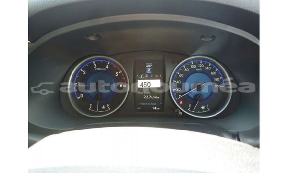 Acheter Import Voiture Toyota Hilux Noir à Import - Dubai, Iles Acheter Import Voiture Toyota Hilux Noir à Import - Dubai, Iles