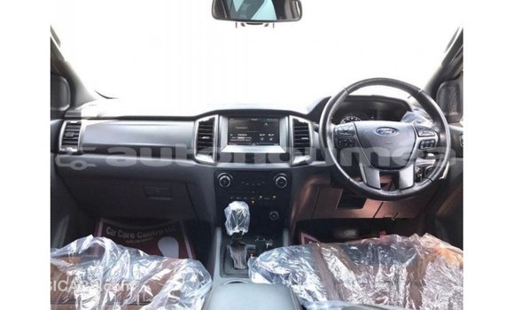 Acheter Import Voiture Ford Ranger Blanc à Import - Dubai, Iles Acheter Import Voiture Ford Ranger Blanc à Import - Dubai, Iles