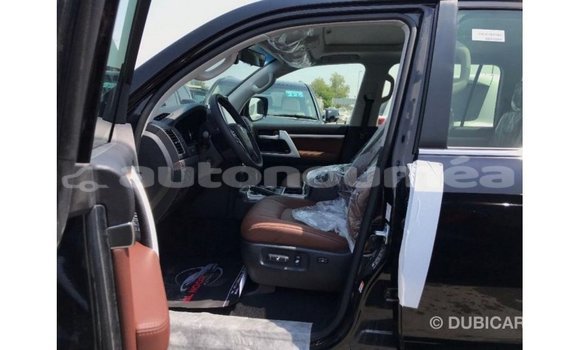 Acheter Import Voiture Toyota Land Cruiser Noir à Import - Dubai, Iles Acheter Import Voiture Toyota Land Cruiser Noir à Import - Dubai, Iles