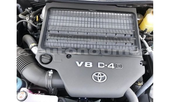 Acheter Import Voiture Toyota Land Cruiser Noir à Import - Dubai, Iles Acheter Import Voiture Toyota Land Cruiser Noir à Import - Dubai, Iles