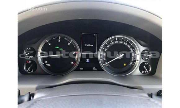 Buy Import Toyota Land Cruiser Black Car in Import - Dubai in Iles Buy Import Toyota Land Cruiser Black Car in Import - Dubai in Iles