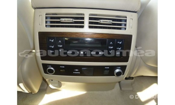 Buy Import Toyota Land Cruiser Black Car in Import - Dubai in Iles Buy Import Toyota Land Cruiser Black Car in Import - Dubai in Iles