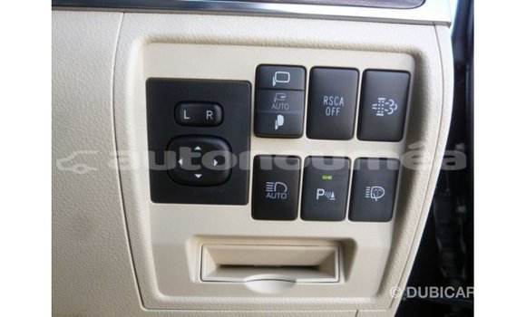 Buy Import Toyota Land Cruiser Black Car in Import - Dubai in Iles Buy Import Toyota Land Cruiser Black Car in Import - Dubai in Iles