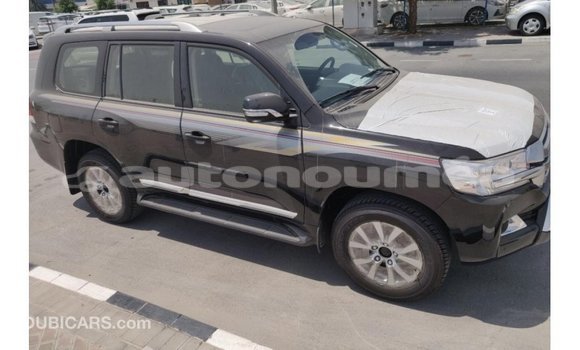 Acheter Import Voiture Toyota Land Cruiser Noir à Import - Dubai, Iles Acheter Import Voiture Toyota Land Cruiser Noir à Import - Dubai, Iles