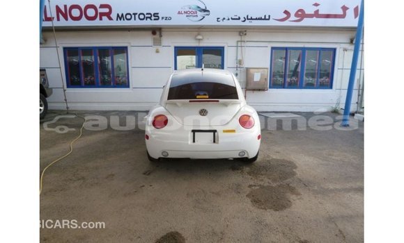 Acheter Import Voiture Volkswagen Beetle Blanc à Import - Dubai, Iles Acheter Import Voiture Volkswagen Beetle Blanc à Import - Dubai, Iles