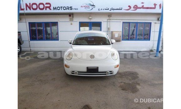 Acheter Import Voiture Volkswagen Beetle Blanc à Import - Dubai, Iles Acheter Import Voiture Volkswagen Beetle Blanc à Import - Dubai, Iles