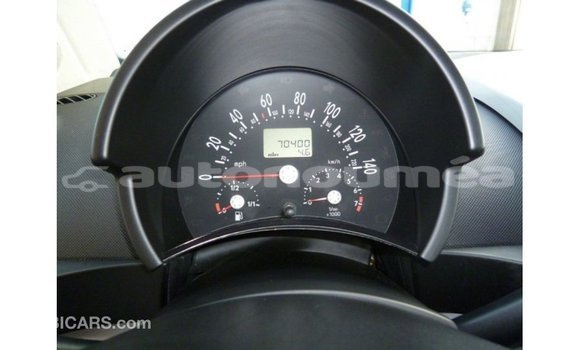 Acheter Import Voiture Volkswagen Beetle Blanc à Import - Dubai, Iles Acheter Import Voiture Volkswagen Beetle Blanc à Import - Dubai, Iles