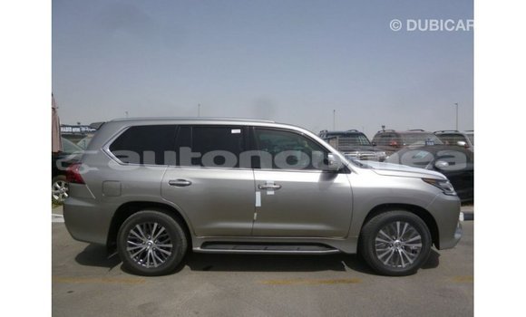 Acheter Import Voiture Lexus LX Autre à Import - Dubai, Iles Acheter Import Voiture Lexus LX Autre à Import - Dubai, Iles