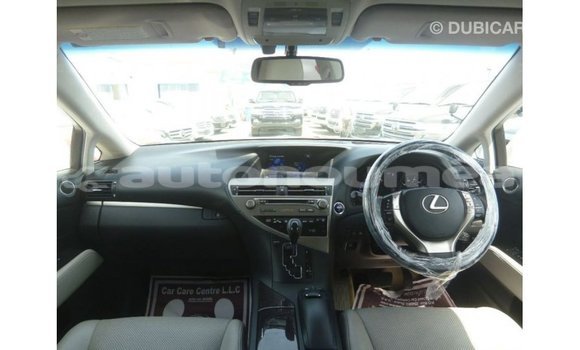 Acheter Import Voiture Lexus RX Blanc à Import - Dubai, Iles Acheter Import Voiture Lexus RX Blanc à Import - Dubai, Iles