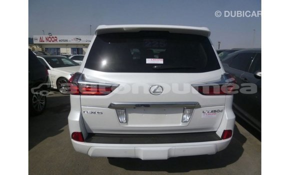 Acheter Import Voiture Lexus LX Blanc à Import - Dubai, Iles Acheter Import Voiture Lexus LX Blanc à Import - Dubai, Iles