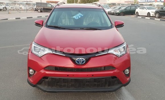 Acheter Import Utilitaire Toyota HiAce Rouge à Import - Dubai, Iles Acheter Import Utilitaire Toyota HiAce Rouge à Import - Dubai, Iles