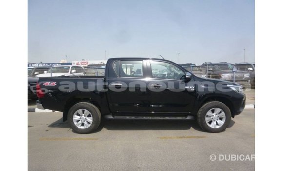 Acheter Import Voiture Toyota Hilux Noir à Import - Dubai, Iles Acheter Import Voiture Toyota Hilux Noir à Import - Dubai, Iles