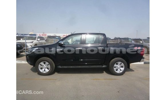 Acheter Import Voiture Toyota Hilux Noir à Import - Dubai, Iles Acheter Import Voiture Toyota Hilux Noir à Import - Dubai, Iles