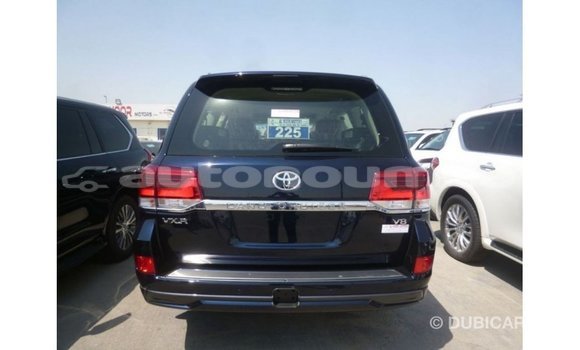 Acheter Import Voiture Toyota Land Cruiser Bleu à Import - Dubai, Iles Acheter Import Voiture Toyota Land Cruiser Bleu à Import - Dubai, Iles