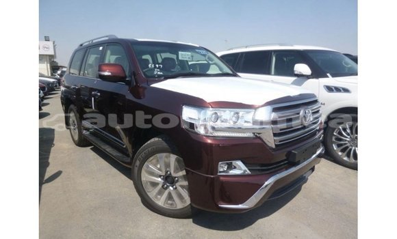 Buy Import Toyota Land Cruiser Red Car in Import - Dubai in Iles Buy Import Toyota Land Cruiser Red Car in Import - Dubai in Iles