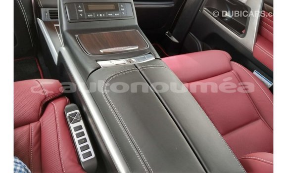 Acheter Import Voiture Toyota Land Cruiser Noir à Import - Dubai, Iles Acheter Import Voiture Toyota Land Cruiser Noir à Import - Dubai, Iles