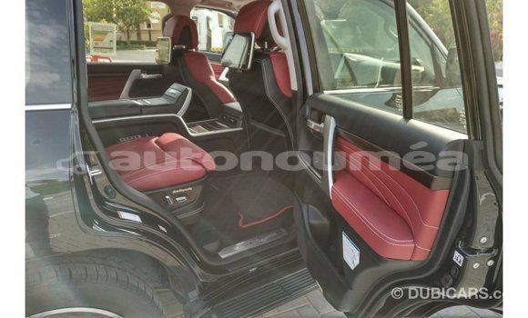 Acheter Import Voiture Toyota Land Cruiser Noir à Import - Dubai, Iles Acheter Import Voiture Toyota Land Cruiser Noir à Import - Dubai, Iles