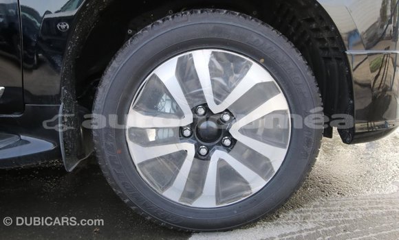 Acheter Import Voiture Toyota Land Cruiser Noir à Import - Dubai, Iles Acheter Import Voiture Toyota Land Cruiser Noir à Import - Dubai, Iles
