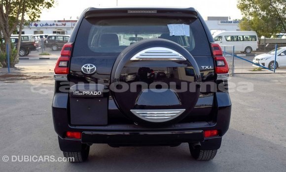 Acheter Import Voiture Toyota Prado Noir à Import - Dubai, Iles Acheter Import Voiture Toyota Prado Noir à Import - Dubai, Iles