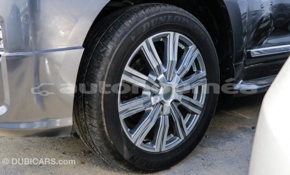 Acheter Import Voiture Toyota Land Cruiser Noir à Import - Dubai, Iles Acheter Import Voiture Toyota Land Cruiser Noir à Import - Dubai, Iles