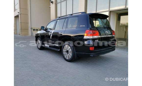 Acheter Import Voiture Toyota Land Cruiser Noir à Import - Dubai, Iles Acheter Import Voiture Toyota Land Cruiser Noir à Import - Dubai, Iles
