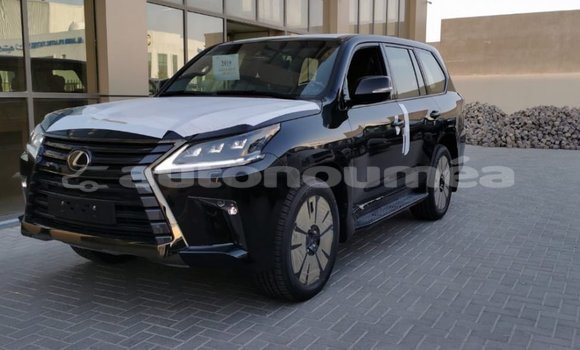 Acheter Import Voiture Lexus LX Noir à Import - Dubai, Iles Acheter Import Voiture Lexus LX Noir à Import - Dubai, Iles