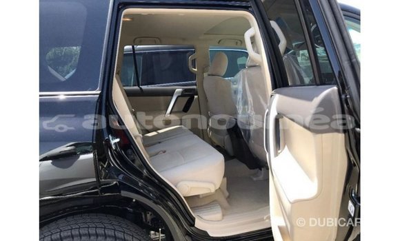 Acheter Import Voiture Toyota Prado Noir à Import - Dubai, Iles Acheter Import Voiture Toyota Prado Noir à Import - Dubai, Iles