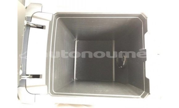 Acheter Import Voiture Toyota Prado Noir à Import - Dubai, Iles Acheter Import Voiture Toyota Prado Noir à Import - Dubai, Iles