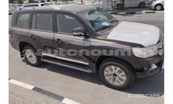 Acheter Import Voiture Toyota Land Cruiser Noir à Import - Dubai, Iles Acheter Import Voiture Toyota Land Cruiser Noir à Import - Dubai, Iles