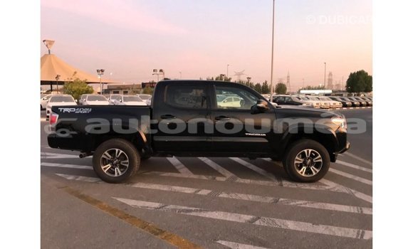 Acheter Import Voiture Toyota Tacoma Noir à Import - Dubai, Iles Acheter Import Voiture Toyota Tacoma Noir à Import - Dubai, Iles