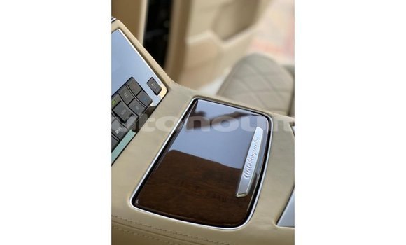 Acheter Import Voiture Lexus LX Beige à Import - Dubai, Iles Acheter Import Voiture Lexus LX Beige à Import - Dubai, Iles