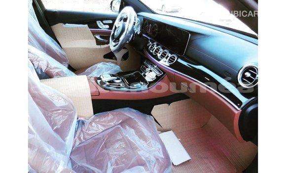 Acheter Import Voiture Mercedes-Benz 200 Noir à Import - Dubai, Iles Acheter Import Voiture Mercedes-Benz 200 Noir à Import - Dubai, Iles