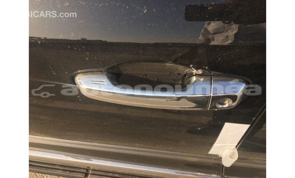 Acheter Import Voiture Toyota Land Cruiser Noir à Import - Dubai, Iles Acheter Import Voiture Toyota Land Cruiser Noir à Import - Dubai, Iles