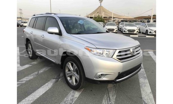 Acheter Import Voiture Toyota Highlander Autre à Import - Dubai, Iles Acheter Import Voiture Toyota Highlander Autre à Import - Dubai, Iles