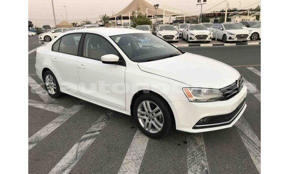 Acheter Import Voiture Volkswagen Jetta Blanc à Import - Dubai, Iles Acheter Import Voiture Volkswagen Jetta Blanc à Import - Dubai, Iles